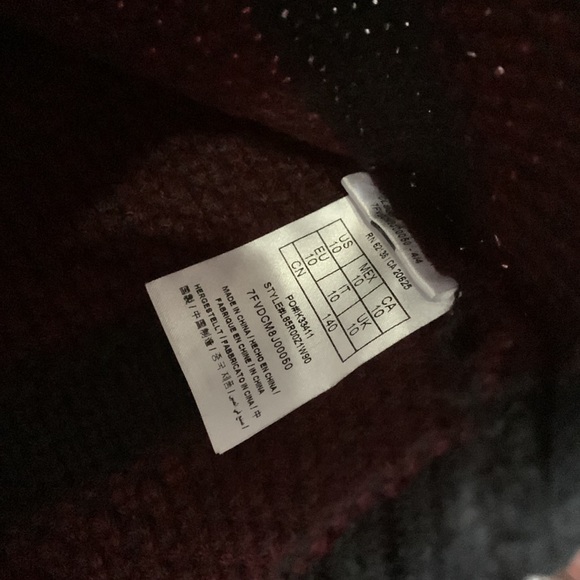 GUESS boy sweater - 2 sizes - Picture 10 of 14